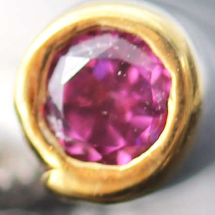 HANDMADE ULTRA-MODERN EMERALD, PERIDOT AND RHODALITE GARNET STERLING SILVER RING TUBE STRAND DETAIL