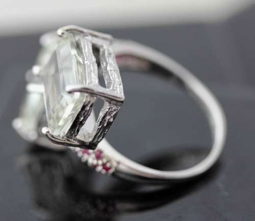 VERY LARGE HANDCRAFTED DOUBLE HEAD GREEN BRAZILIAN MINED AMETHYST MINED RUBIES STERLING SILVER RING