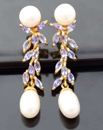 LONG DROP AND DANGLE NATURAL TANZANITE AND BAROQUE PEARL GOLD-HUED STERLING SILVER EARRINGS. 925