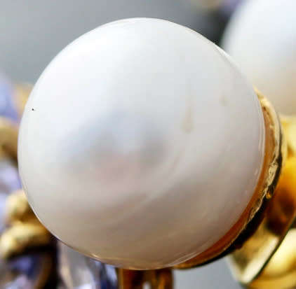 LONG DROP AND DANGLE NATURAL TANZANITE AND BAROQUE PEARL GOLD-HUED STERLING SILVER EARRINGS. 925