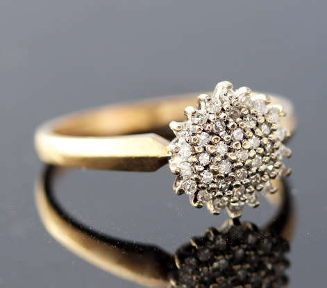 VINTAGE DIAMOND CLUSTER 9CT YELLOW & WHITE GOLD RING 37 ROUND CUT DIAMONDS JEWELLER CERTIF. R5422