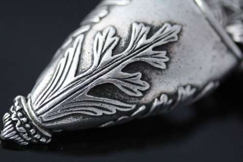 UNUSUAL VINTAGE COLLECTABLE TUSSIE MUSSIE (BOUTONNIER) BROOCH FOR FRESH FLOWER POSY