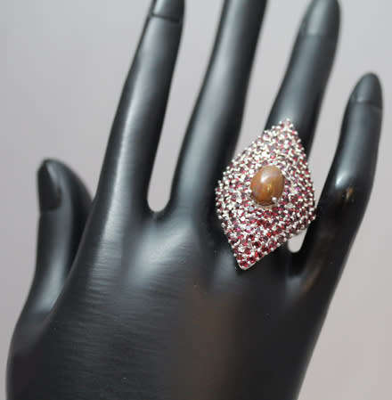 LARGE STERLING SILVER RING NATURAL HOT RAINBOW BLACK OPAL CABOCHON AND REAL GARNET GEMSTONES