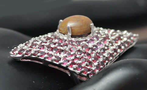 LARGE STERLING SILVER RING NATURAL HOT RAINBOW BLACK OPAL CABOCHON AND REAL GARNET GEMSTONES