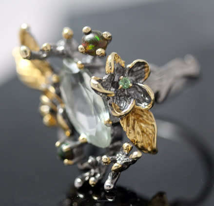 'JEWELLERY ART' STERLING SILVER RING GREEN AMETHYST, BLACK OPALS, EMERALD ACCENT - 3D HANDCRAFTED