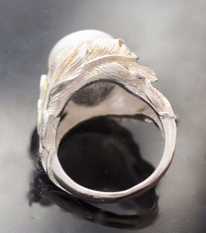 GLORIOUS LARGE & DRAMATIC NATURAL PEARL CABOCHON IN STERLING SILVER 925