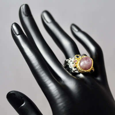 LARGE HANDCRAFTED 'JEWELLERY ART' NATURAL RUBY & GEMSTONE STERLING SILVER RING GUNMETAL GREY FINISH