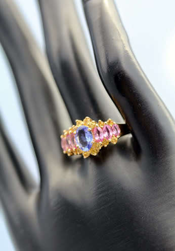 VINTAGE ENGLISH 9CT YELLOW GOLD RING .80ct TANZANITE 1,85ct PINK & YELLOW SAPPHIRES CERTIF R26'000