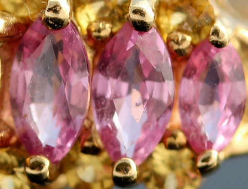 VINTAGE ENGLISH 9CT YELLOW GOLD RING .80ct TANZANITE 1,85ct PINK & YELLOW SAPPHIRES CERTIF R26'000