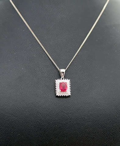 PRETTY ANTIQUE CUT DEEP PINK NATURAL RUBY & CUBIC ZIRCONIA PENDANT 35CM STERLING SILVER CHAIN. 295