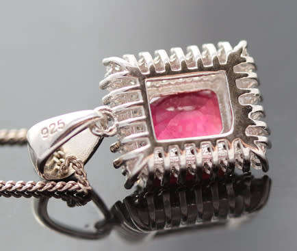 PRETTY ANTIQUE CUT DEEP PINK NATURAL RUBY & CUBIC ZIRCONIA PENDANT 35CM STERLING SILVER CHAIN. 295