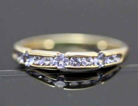 VINTAGE HALF ETERNITY TANZANITE 9CT YELLOW GOLD. EXCELLENT CLARITY!