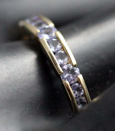 VINTAGE HALF ETERNITY TANZANITE 9CT YELLOW GOLD. EXCELLENT CLARITY!