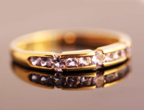 VINTAGE HALF ETERNITY TANZANITE 9CT YELLOW GOLD. EXCELLENT CLARITY!