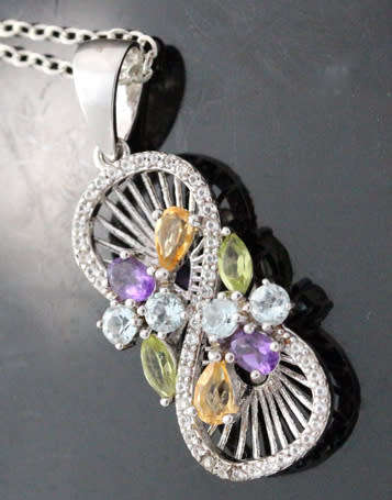 PRETTY AMETHYST, BLUE TOPAZ, CITRINE AND PERIDOT STERLING SILVER NECKLACE incl STERLING SILVER CHAIN