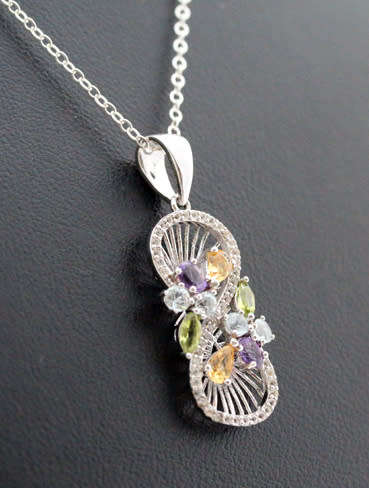 PRETTY AMETHYST, BLUE TOPAZ, CITRINE AND PERIDOT STERLING SILVER NECKLACE incl STERLING SILVER CHAIN
