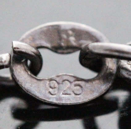 HAND-CRAFTED NATURAL EMERALDS GUNMETAL GREY FEATURE SOLID STERLING SILVER BRACELET