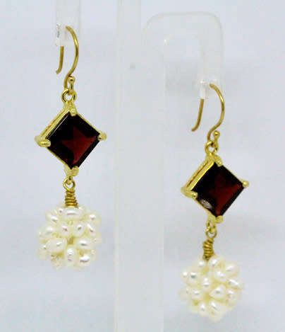 ELEGANT MOZAMBICAN NATURAL GARNET & PEARL CLUSTER GOLD-HUED STERLING SILVER DROP & DANGLE EARRINGS