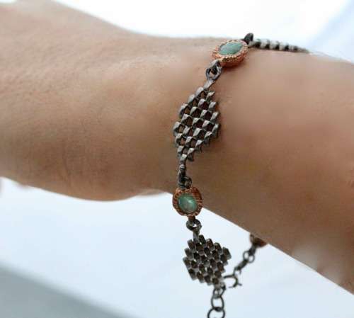 HAND-CRAFTED NATURAL EMERALDS GUNMETAL GREY FEATURE SOLID STERLING SILVER BRACELET