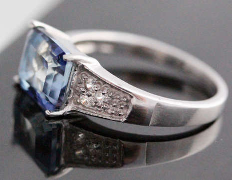 STRIKING NATURAL QUARTZ STERLING SILVER RING CUBIC ZIRCONIA ACCENTS DEEP 'TANZANITE' BLUE COLOUR