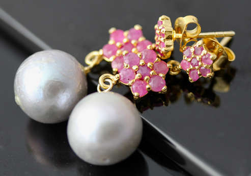 STRIKING GOLD-HUED STERLING SILVER FLORAL DROP & DANGLE EARRINGS WITH RUBIES AND A BAROQUE PEARL