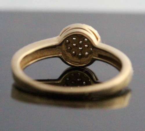 9ct YELLOW and WHITE GOLD DIAMOND RING. 19 SINGLE-CUT DIAMONDS. SOUTH AFRICAN. JEWELLER CERT R7`500