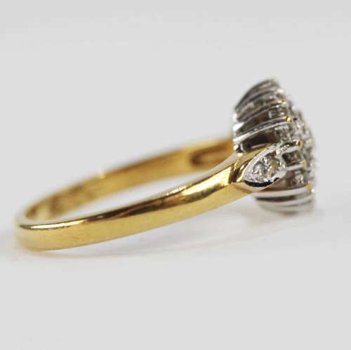 VINTAGE 18CT YELLOW GOLD AND DIAMOND 0,25ct RING. A SOLID 4,05 grams JEWELLER CERTIFICATE R18`000