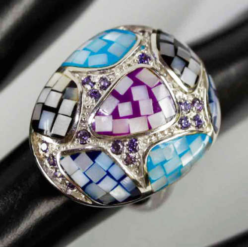 EYE-CATCHING LARGE DOMED REAL MOTHER OF PEARL STERLING SILVER RING. GORGEOUS COLOURS