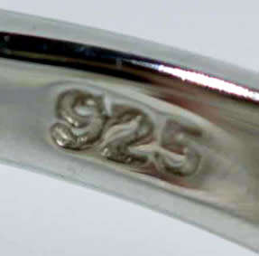 EYE-CATCHING LARGE DOMED REAL MOTHER OF PEARL STERLING SILVER RING. GORGEOUS COLOURS