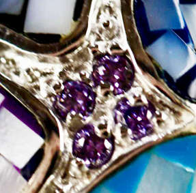 EYE-CATCHING LARGE DOMED REAL MOTHER OF PEARL STERLING SILVER RING. GORGEOUS COLOURS