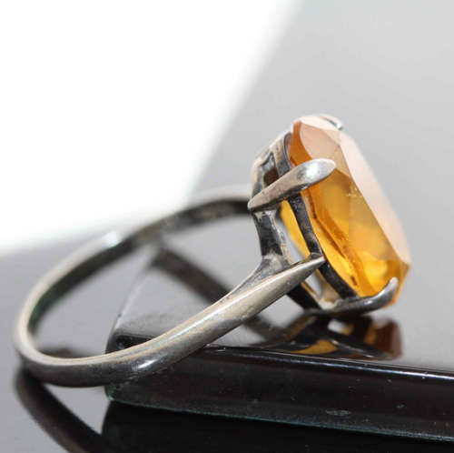 CITRINE STERLING SILVER RING. 925. INTERESTING BRITISH VINTAGE HALLMARKS! DEEP YELLOW COLOUR