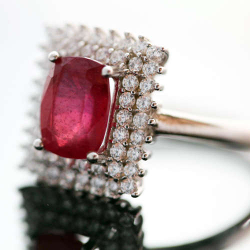 RASPBERRY RUBY AND STERLING SILVER GEOMETRIC DESIGN RING. LARGE!