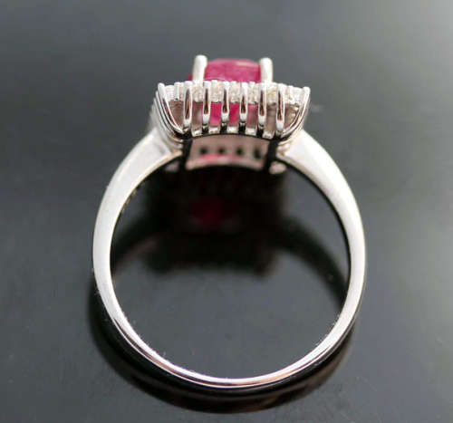 RASPBERRY RUBY AND STERLING SILVER GEOMETRIC DESIGN RING. LARGE!
