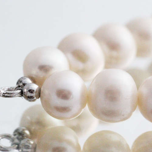 GORGEOUS 48cm ORGANIC PEARL NECKLACE WITH BEAUTIFUL BIG CITRINE PENDANT FEATURE. 9,97 carats!