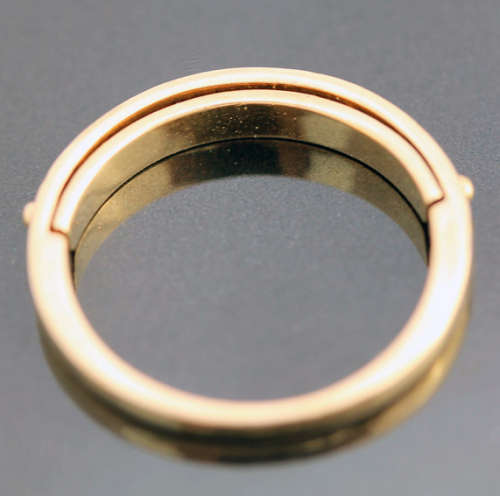 COLLECTABLE VINTAGE DIAMOND, 9CT YELLOW & WHITE GOLD RING. HINGED SECRET "I LOVE YOU" INNER BAND!