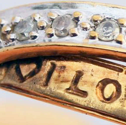 COLLECTABLE VINTAGE DIAMOND, 9CT YELLOW & WHITE GOLD RING. HINGED SECRET "I LOVE YOU" INNER BAND!