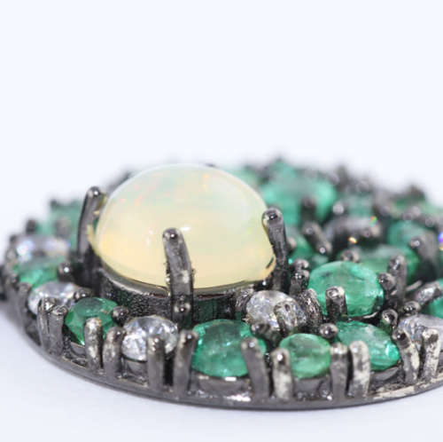 EMERALD PENDANT WITH A FIRE OPAL CABOCHON SOLID STERLING SILVER PENDANT & 46CM CHAIN