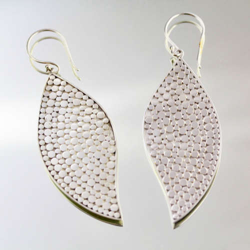 ELEGANT LONG (66mm) SOLID STERLING SILVER HANDCRAFTED HAMMERED FINISH EARRINGS RIVER-PEBBLE DESIGN