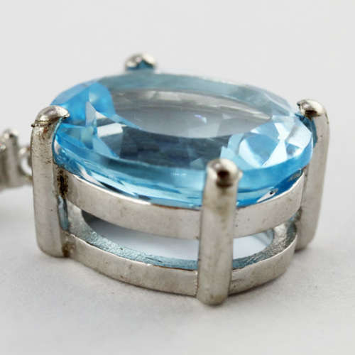 SKY BLUE 4,69 ct  NATURAL TOPAZ STERLING SILVER `T` PENDANT 44CM STERLING SILVER CHAIN