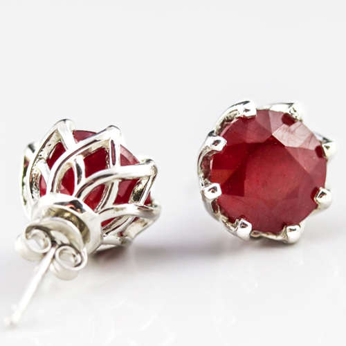 NATURAL RUBY LARGE STERLING SILVER STUD EARRINGS WITH FLORAL CLAW DETAIL. 925