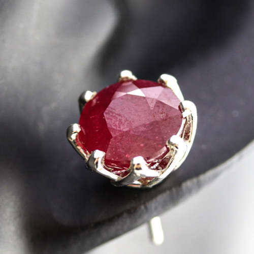 NATURAL RUBY LARGE STERLING SILVER STUD EARRINGS WITH FLORAL CLAW DETAIL. 925
