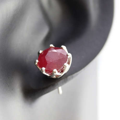 NATURAL RUBY LARGE STERLING SILVER STUD EARRINGS WITH FLORAL CLAW DETAIL. 925