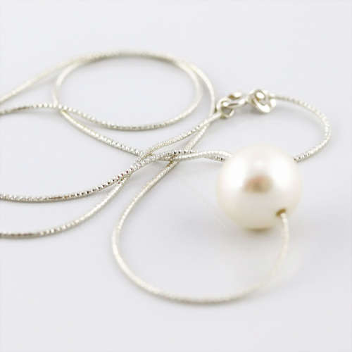 ELEGANT SIMPLICITY - NATURAL CREAMY WHITE 11 mm PEARL ON 44CM ITALIAN STERLING SILVER CHAIN