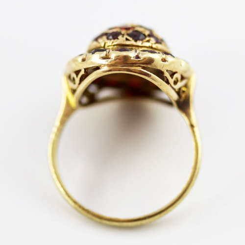 GORGEOUS VINTAGE HANDCRAFTED YELLOW GOLD RING 37 x DEEP BURGUNDY GARNETS *JEWELLER CERT R15`000* inc