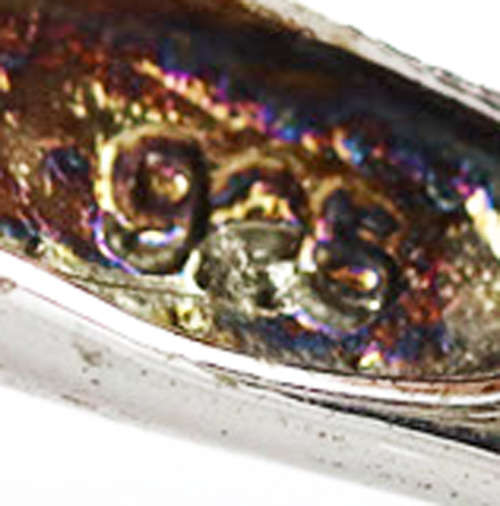 NATURAL IOLITE STERLING SILVER RING WITH CENTRAL RASPBERRY RUBY CURVED STRAND ON THE RING HEAD 925