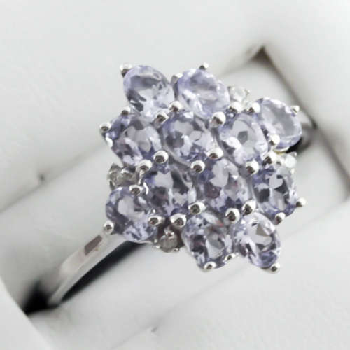 BEAUTIFUL ENGLISH VINTAGE TANZANITE DIAMOND 9CT WHITE GOLD RING GOOD CUT CLARITY. BIRMINGHAM ASSAY