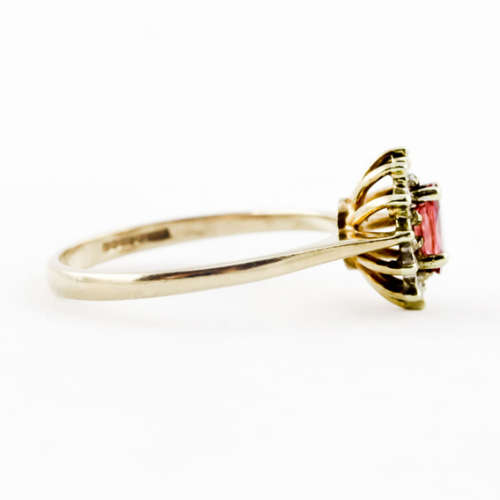 PRETTY PINK SAPPHIRE AND DIAMOND 9CT YELLOW GOLD RING. * JEWELLER EVALUATION R17`000*