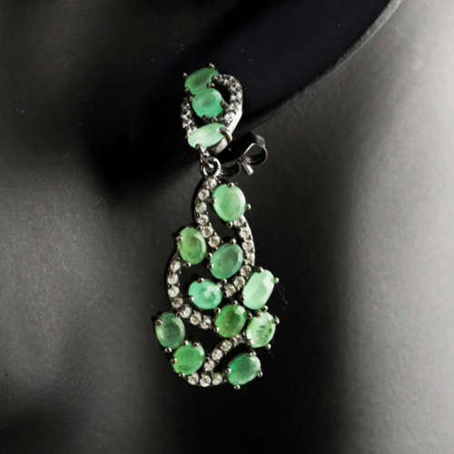 GORGEOUS NATURAL EMERALD GEMSTONE SOLID STERLING SILVER DROP and DANGLE EARRINGS. 925