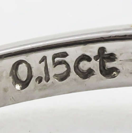 DAINTY VINTAGE DIAMOND CLUSTER 9CT WHITE GOLD RING COMES WITH JEWELLER CERT R10`800