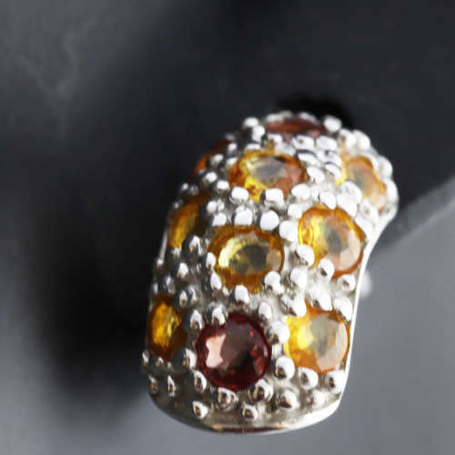 GORGEOUS NATURAL SONGEA MINED SAPPHIRE GEMSTONE STERLING SILVER STUD EARRINGS. 925